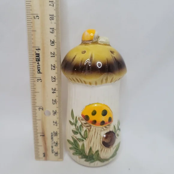 Vtg Merry Mushroom Single Salt/pepper Shaker - Picture 6 of 7